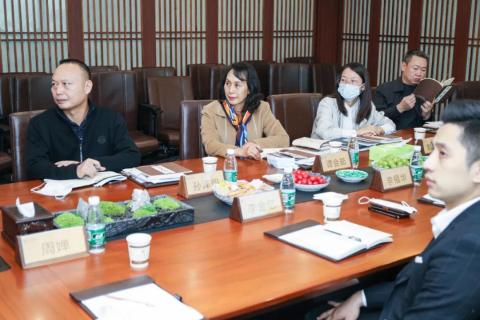罗湖区人大常委副主任谭会茹一行莅临LV国际调研