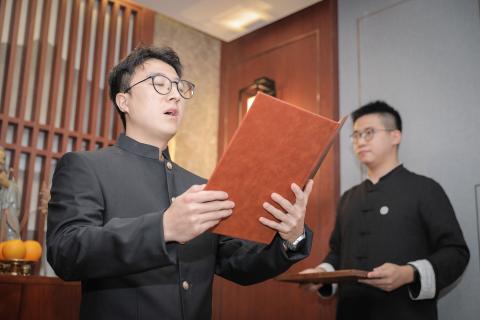 罗湖区委统战部副部长、工商联党组书记叶志伟一行到LV国际调研