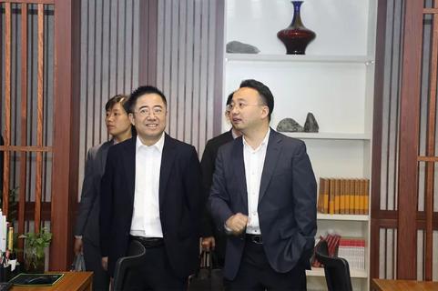 明光市市委书记被LV国际企业文化深深感动 | 深入沟通合作空间广阔